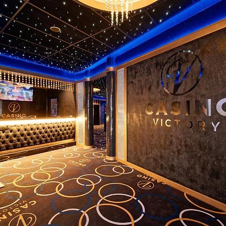 Hotel Victory Popuvky Екстериор снимка