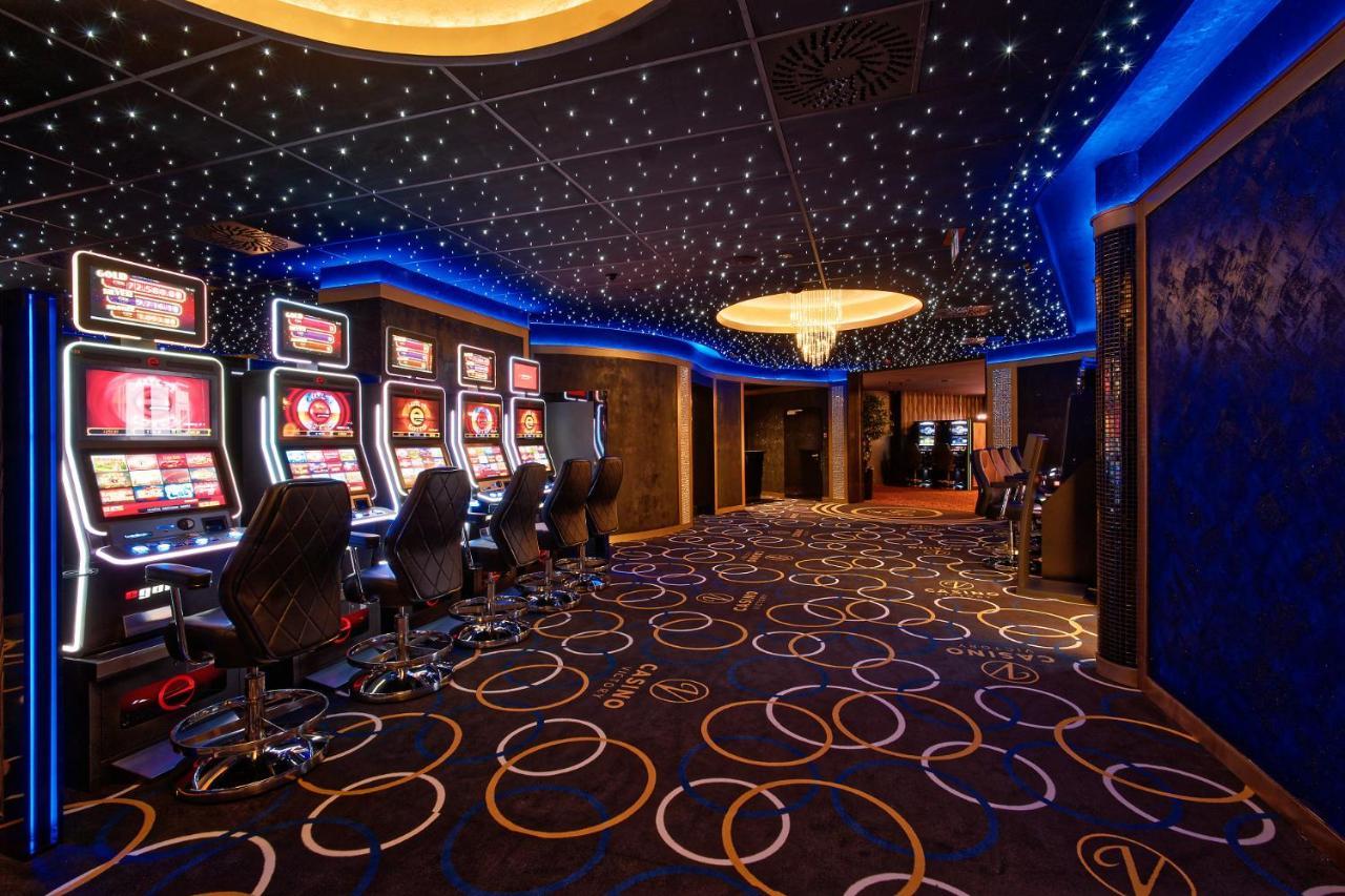 Hotel Victory Popuvky Екстериор снимка