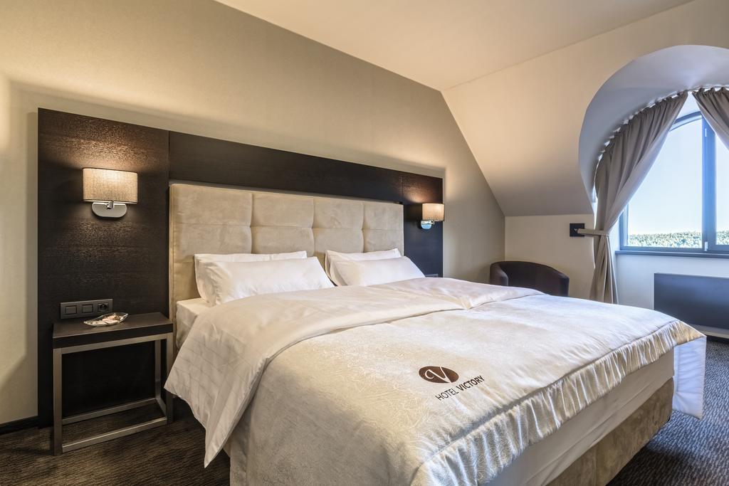 Hotel Victory Popuvky Екстериор снимка