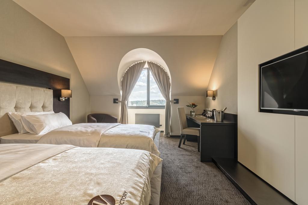 Hotel Victory Popuvky Екстериор снимка