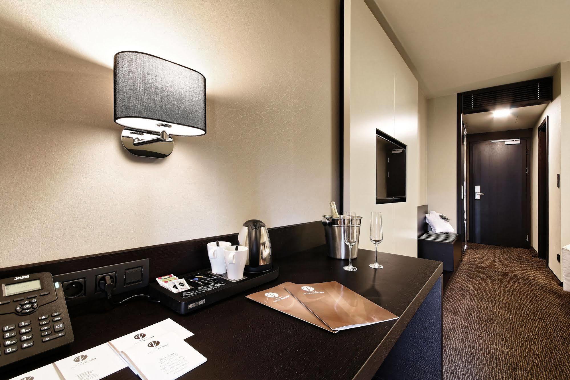 Hotel Victory Popuvky Екстериор снимка