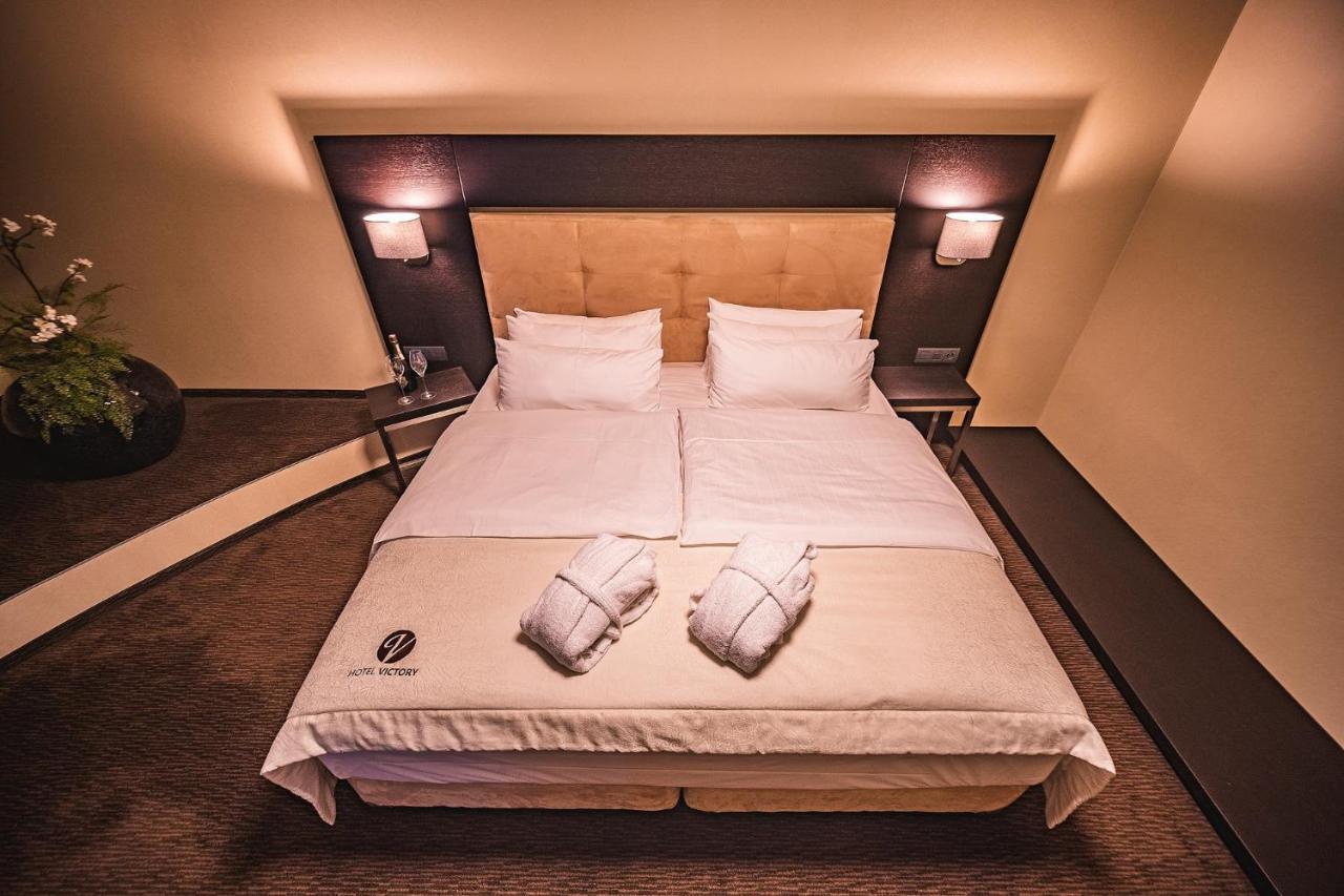 Hotel Victory Popuvky Екстериор снимка